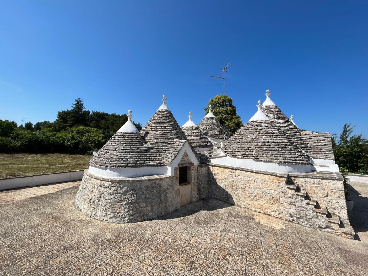 Trulli Del Sole Villa Martina Franca Exterior photo